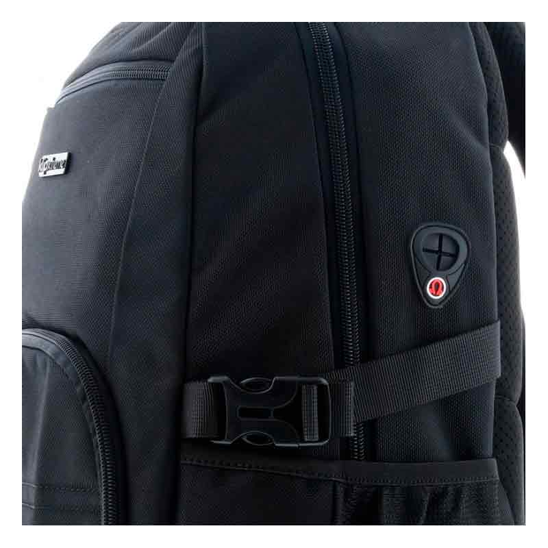 Mochila Klip Xtreme Emblem 15.6" Negro